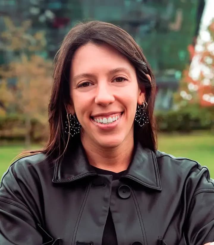 Virginia Fulloni, UX/UI Designer de Lurmetrika, miembro del equipo de diseño.